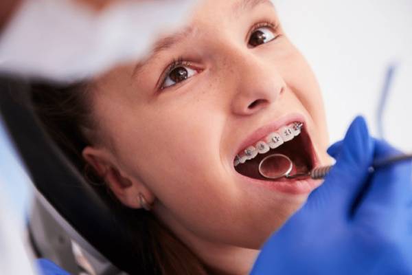 چه زمانی کودکان به ارتودنسی نیاز دارند