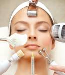 کدام را انتخاب کنیم؟ لیزر جوان‌سازی یا آر اف و میکرونیدلینگ؟