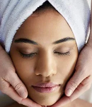 چرا باید فیشیال پوست را با ماساژ صورت ترکیب کنیم؟