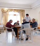 سالمندان نارنجستان با حضور کادر درمانی