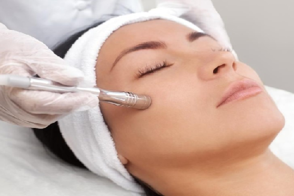 مزایای انجام میکرودرم ابریژن چیست؟