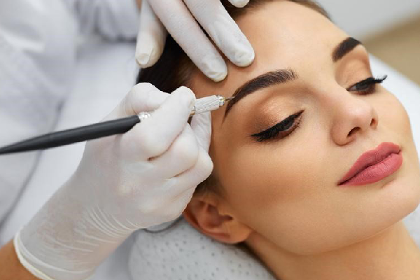 انجام میکروپیگمنتیشن نانو در سالن زیبایی نغمه هنری