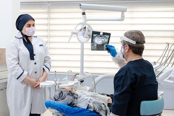 چه زمانی اقدام به عصب کشی کنیم؟