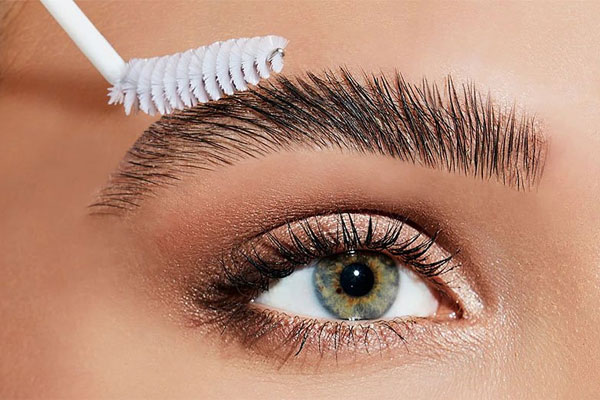 روشهای متداول لیفت ابرو در سالن زیبایی مریم مرتضی زاده