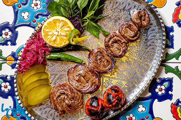 رول کباب بره