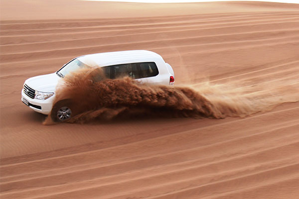 عکاسی در صحرای دبی