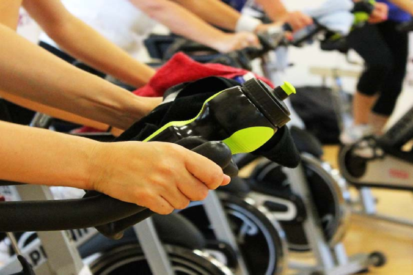 ۱۰ فایده اصلی ورزش اسپینینگ برای بدن