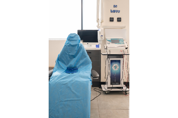 دکتر لیلا عطایی - دندانپزشک زیبایی