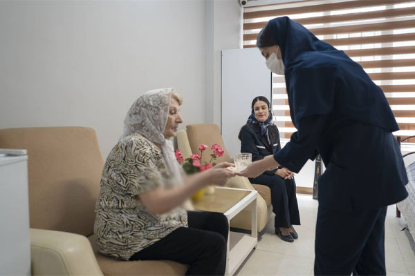 زندگی با آرامش برای سالمندان در خانه سالمندان الهام