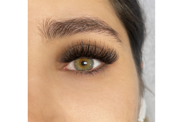 چرا مرکز اکستنشن مژه پرستو انتخاب مناسبی است؟