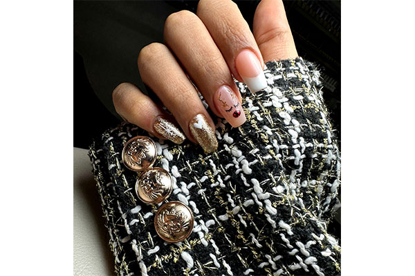 تصویر ویژه خدمات ناخن -  سالن زیبایی لونا