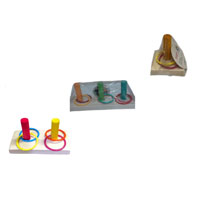 تصویر اسباب بازی مخصوص پرنده طرح حلقه ای 