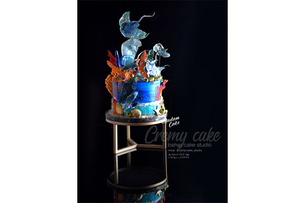 تصویر کیک خامه ای مدرن -  آموزشگاه شیرینی پزی مادام کیک