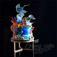 کیک خامه ای مدرن -  آموزشگاه شیرینی پزی مادام کیک