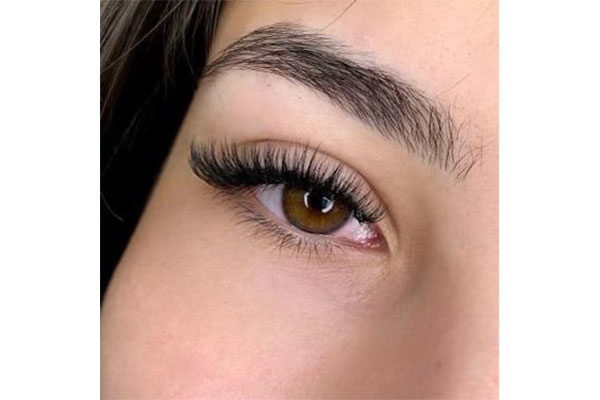 تصویر اکستنشن مژه - سالن زیبایی بیوتی گاردن