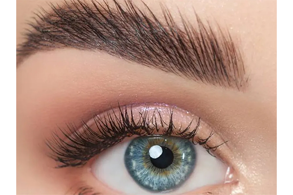 تصویر لیفت ابرو و کاشت هیدن - سالن پروا بیوتی