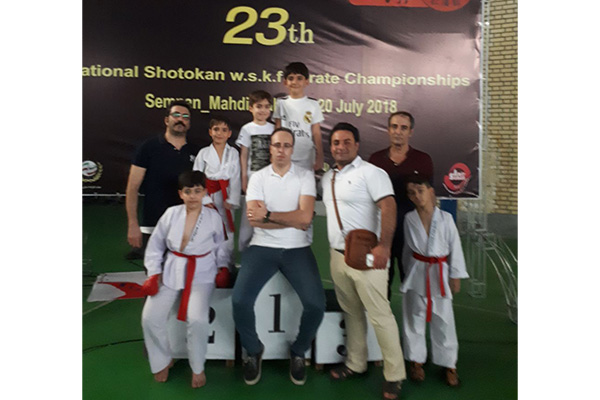 تصویر کاراته همراه آمادگی جسمانی پسران - باشگاه ورزشی نسل آینده